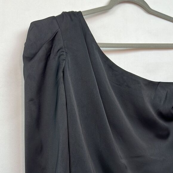 Astr the label black satin one shoulder blouse size medium NWT - Picture 3 of 14